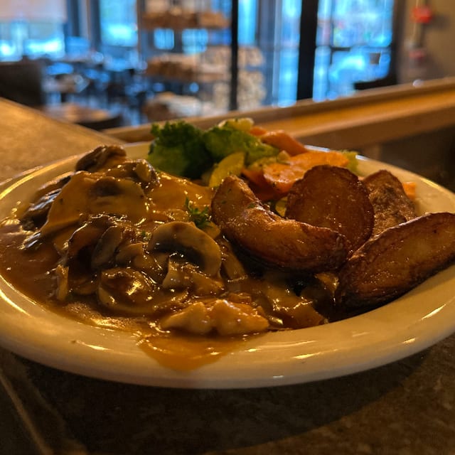 Pollo Marsala.