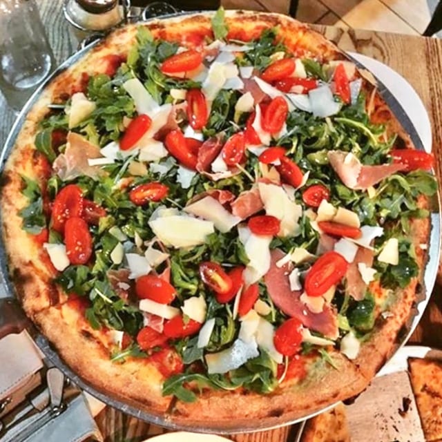 Arugula Pie (Individual).