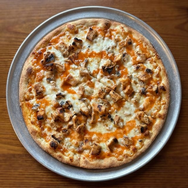 Buffalo Chicken Pizza (Large).